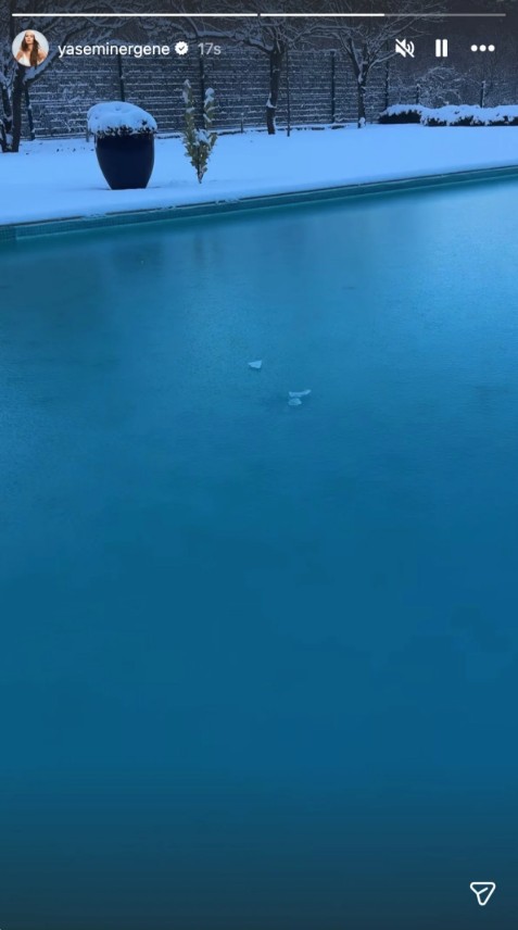 Yasemin Ergene yeni evini paylaştı!